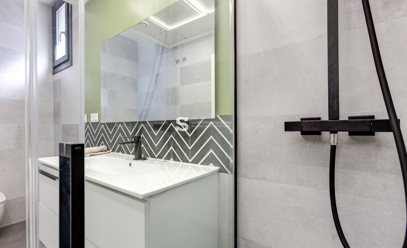 Obra nueva - detached - La Mata