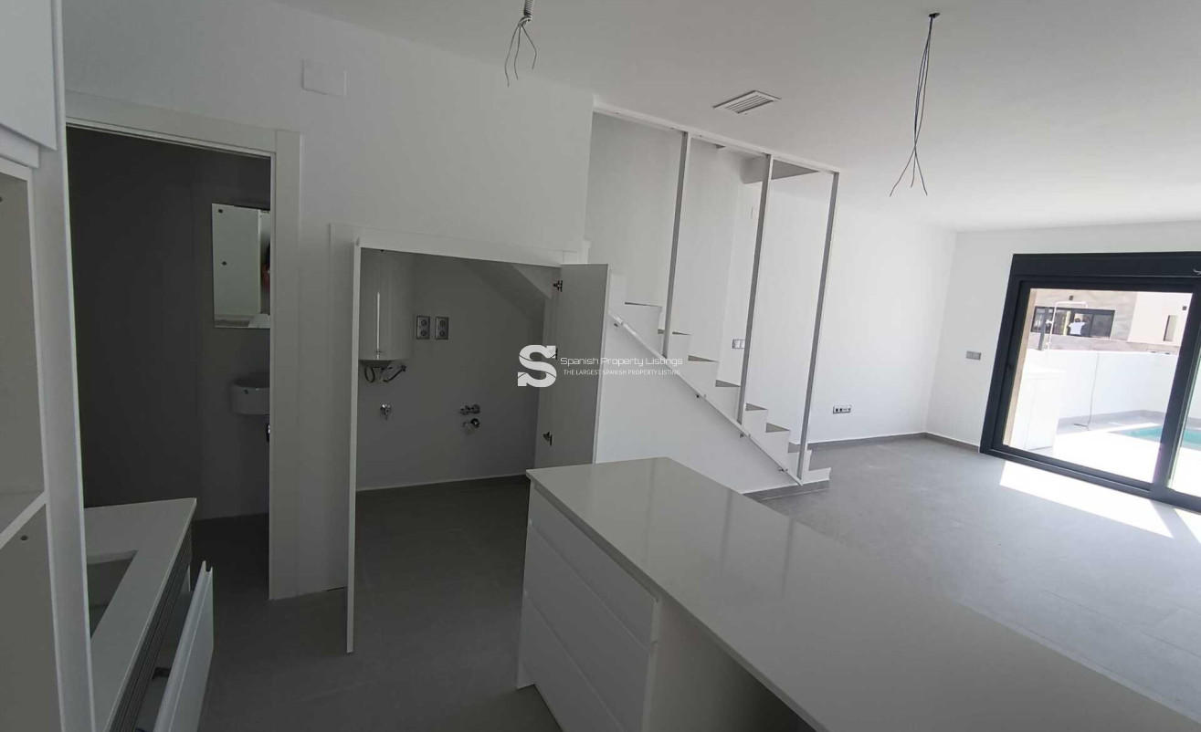 Obra nueva - detached - Daya Nueva