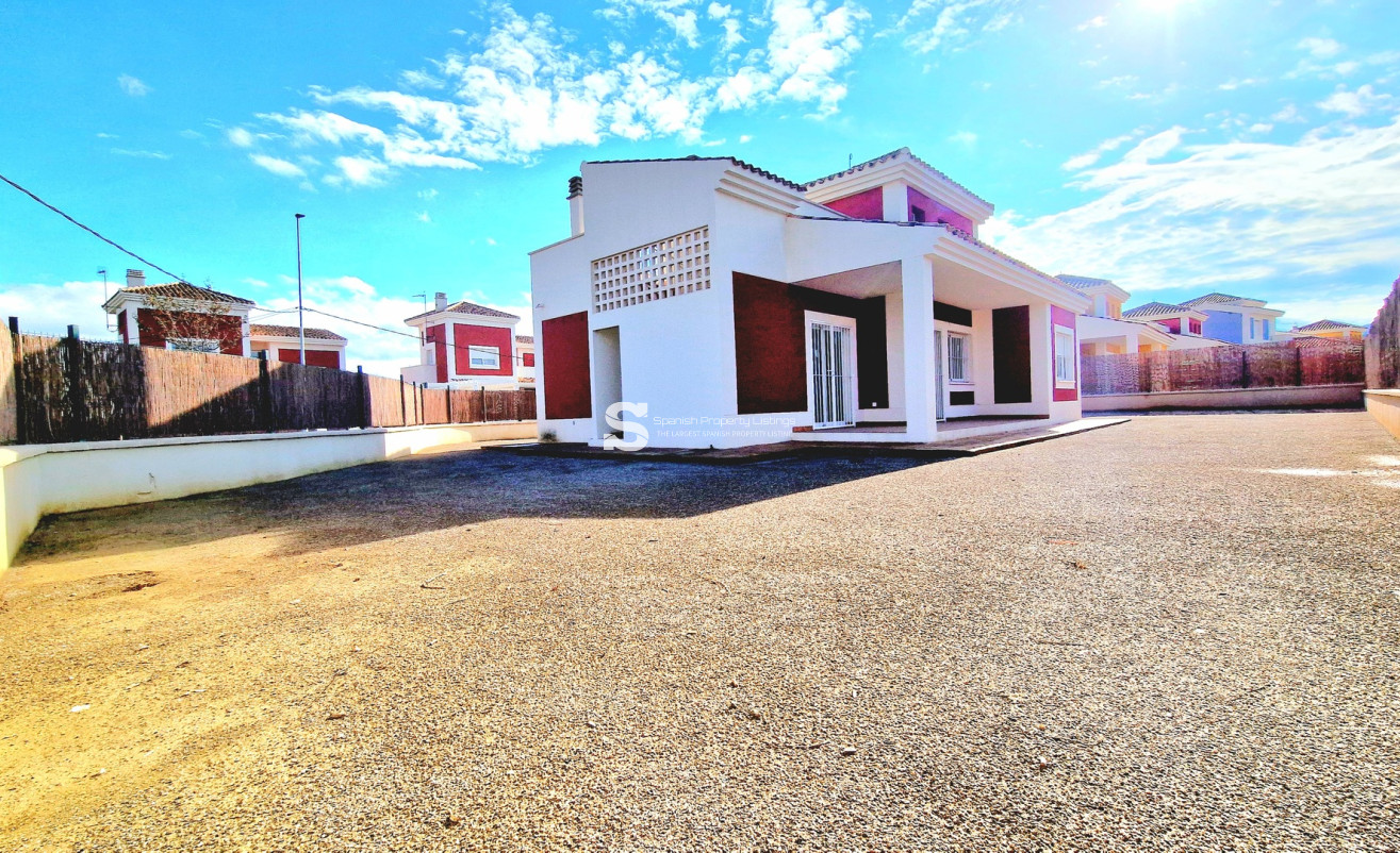 New Build - detached - Purias